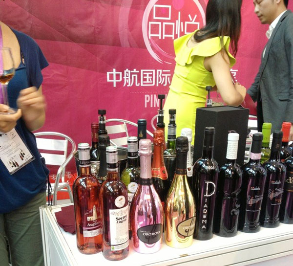 葡萄酒爱好者对图尔桑葡萄酒表现浓厚的兴趣
